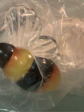 Bath and Bodyworks Bee Wallflowers plug in w/ Fresh Lilacs Refill New
